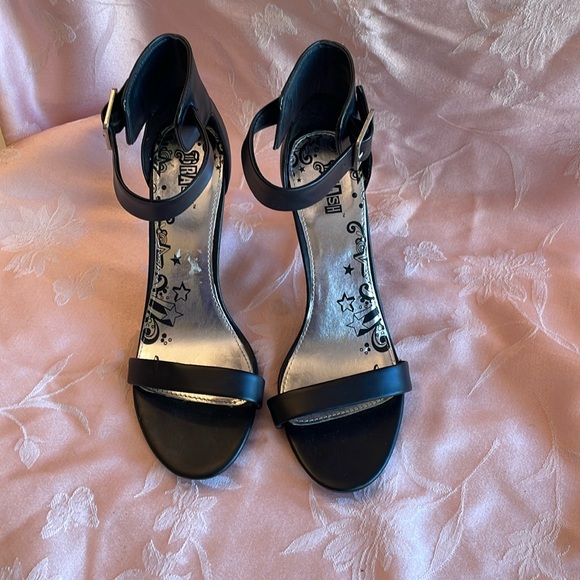 Brash Shoes - Vintage Brash Strappy Sandal
